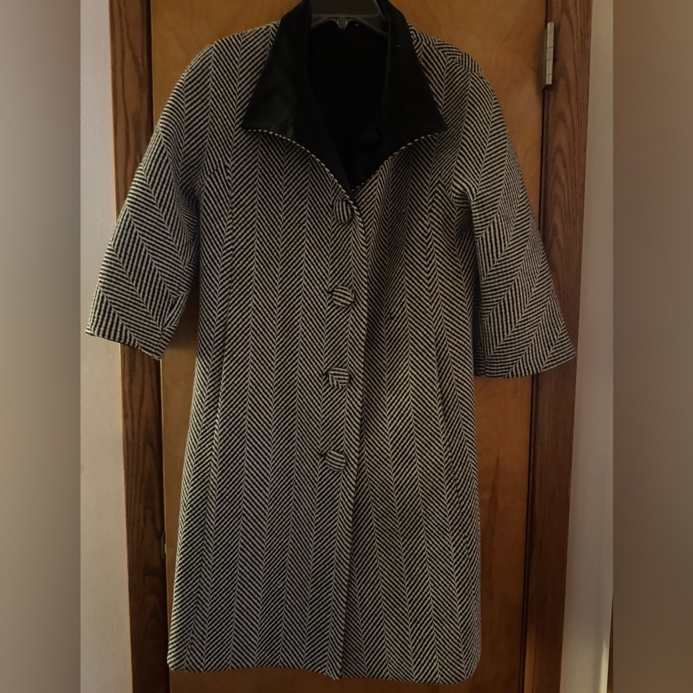 Vintage style swing coat